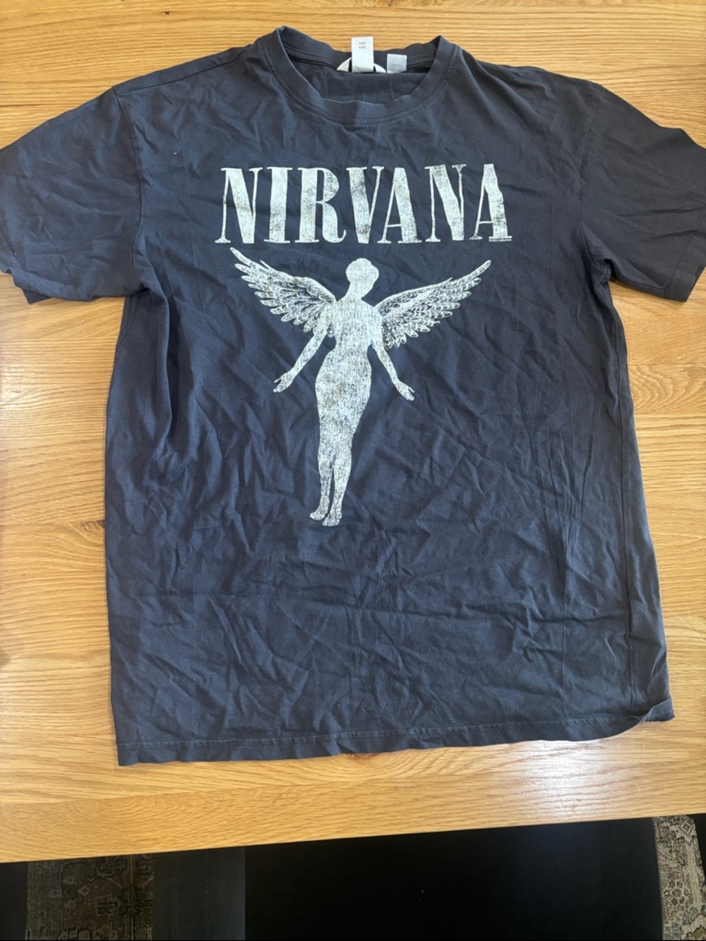 NIRVANA Black Tee Inutero Graphic Band Tee S H&M Vintage Look